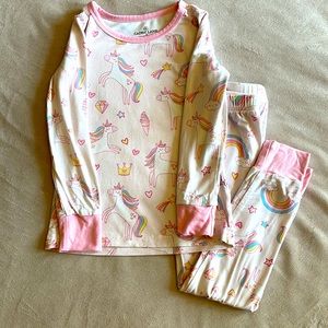 Caden Lane 3T Pink Unicorn Pajama Set